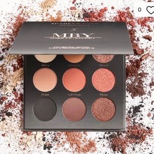 9 pan eyeshadow palette